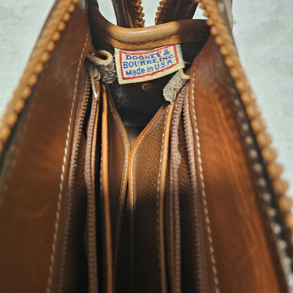 Vintage Dooney & Bourke All Weather Leather Crossbody Bag (NO STRAP) - Picture 6 of 16